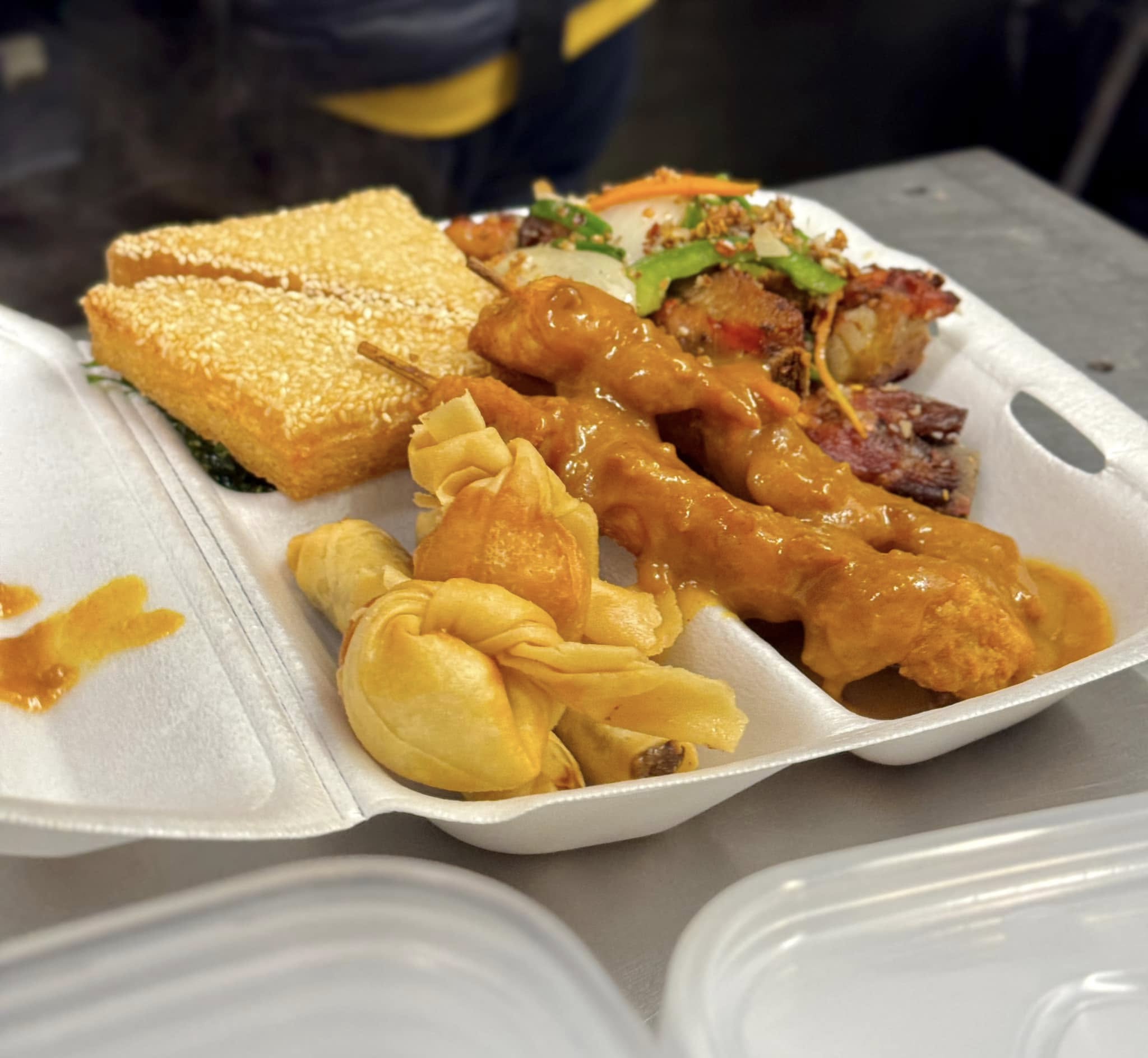 Ocean appetisers sharing platter with mixed Chinese favourites